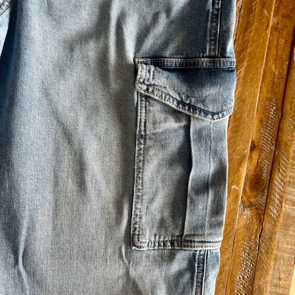 GAP Women's Mid Rise '90s Loose Cargo Jeans- US 27R - Picture 12 of 16